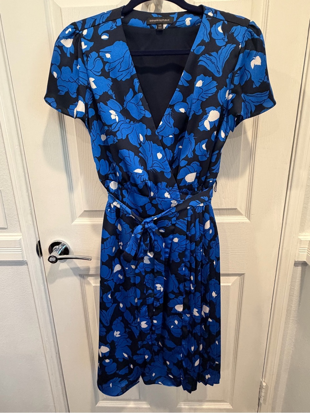 Banana Republic Royal Blue & White Floral Wrap Midi Dress